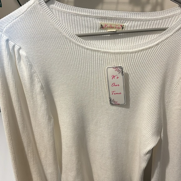 NWT White Long sleeve shirt - Picture 2 of 3